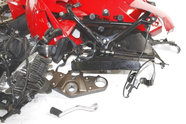 HONDA VFR 800 F SET PARTI DANNEGGIATE INCIDENTATE RC97 14 - 16 CRASHED PARTS 