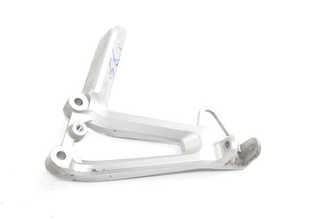 HONDA CBR 600 F 50760MBW000ZA STAFFA PEDANA POSTERIORE SINISTRA PC35 99 - 00 REAR LEFT FOOTREST HOLDER