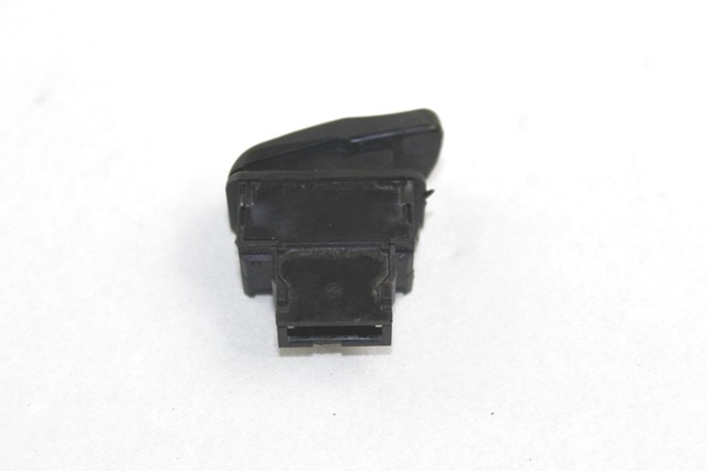 PIAGGIO BEVERLY 350 ST 641743 INTERRUTTORE PULSANTE CLACSON 11 - 20 HORN SWITCH