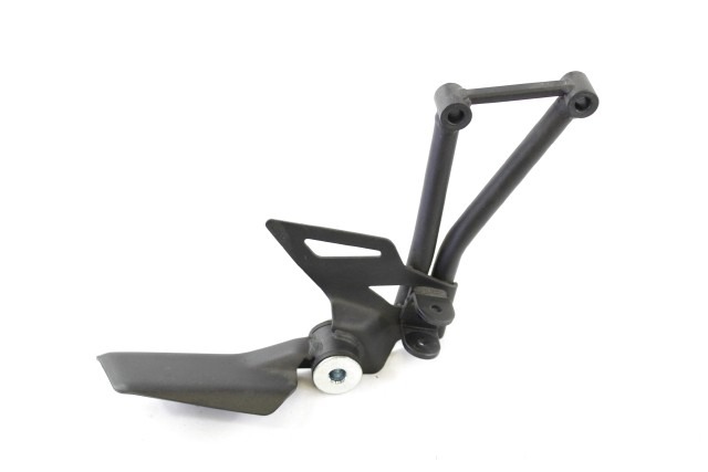 KAWASAKI Z 125 35063132018R STAFFA PEDANA POSTERIORE DESTRA 19 - 21 REAR RIGHT FOOTREST HOLDER