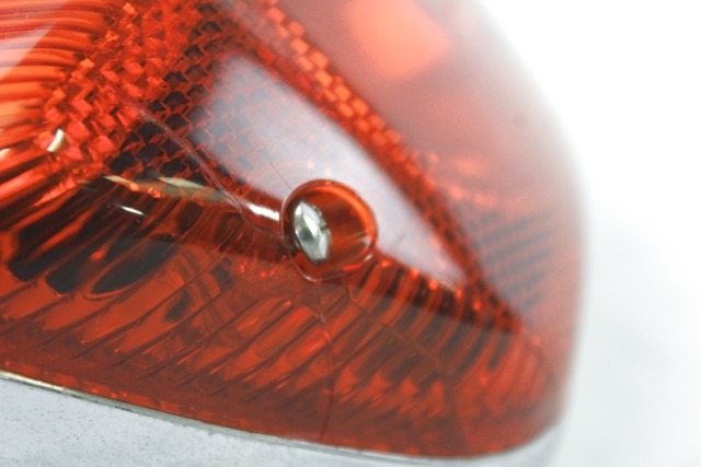 PIAGGIO VESPA 50 LX 4T 638646 FARO POSTERIORE 05 - 14 TAILLIGHT 58263R PICCOLA CREPA