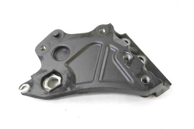 YAMAHA MT-07 B34274A30000 ADATTATORE STAFFA PEDANA SINISTRA RM17 17 - 18 LEFT FOOTREST ADAPTER BRACKET