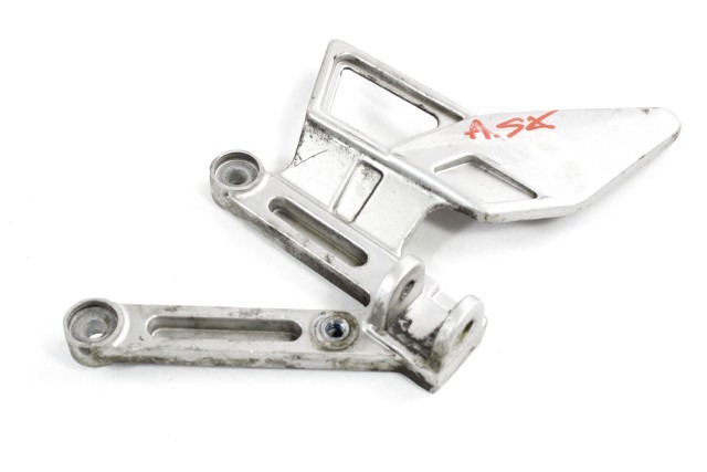 YAMAHA TZR 50 5WXF744200LK STAFFA PEDANA ANTERIORE SINISTRA FRONT LEFT FOOTREST HOLDER SEGNI DI USURA