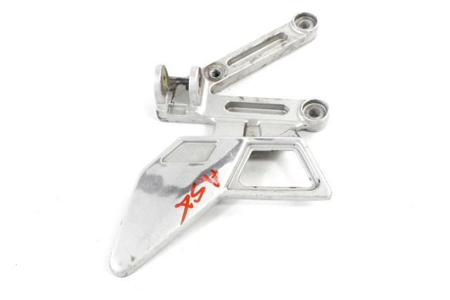 YAMAHA TZR 50 5WXF744200LK STAFFA PEDANA ANTERIORE SINISTRA FRONT LEFT FOOTREST HOLDER SEGNI DI USURA