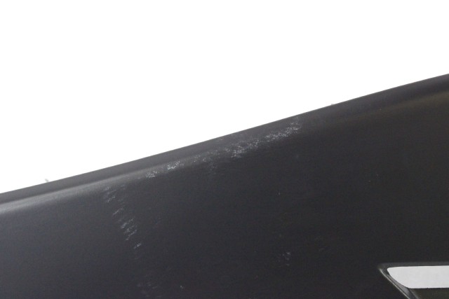 APRILIA TUONO 125 898875 CARENA FIANCHETTO POSTERIORE SINISTRA 17 - 20 LEFT SIDE REAR COVER 2B003719 LEGGERI GRAFFI ATTACCO DANNEGGIATO