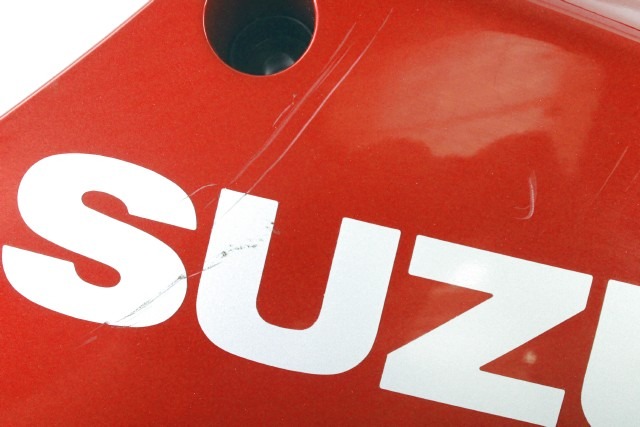 SUZUKI GSX S 1000 F 9447004KA0YYG CARENA DESTRA INFERIORE WDG0 17 - 20 RIGHT LOWER FAIRING 9448104K0 LEGGERI GRAFFI