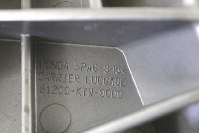 HONDA SH 300 81270KTWB00ZA MANIGLIONE PORTAPACCHI POSTERIORE NF02 11 - 14 REAR LUGGAGE CARRIER SEGNI DI USURA 81200KTW9000