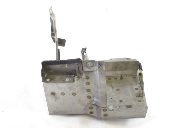 BMW K 1200 RS 61212305819 SUPPORTO BATTERIA K589 96 - 05 BATTERY BRACKET 61212305645