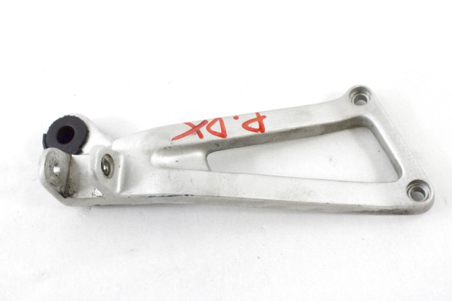 DUCATI 750 SPORT IE 82410451A STAFFA PEDANA POSTERIORE DESTRA 01 - 02 REAR RIGHT FOOTREST HOLDER GOMMA DANNEGGIATA