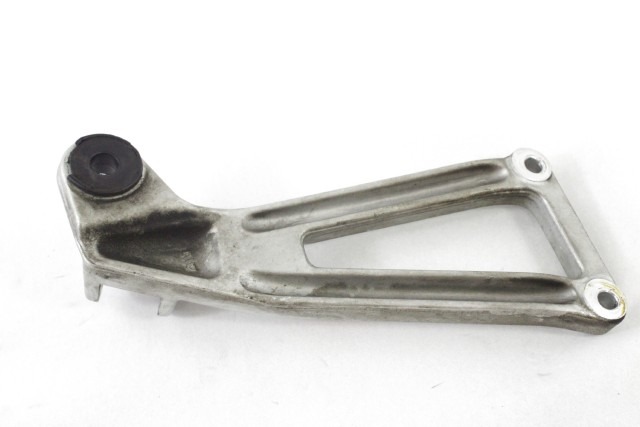 DUCATI 750 SPORT IE 82410461A STAFFA PEDANA POSTERIORE SINISTRA 01 - 02 REAR LEFT FOOTREST HOLDER GOMMA DANNEGGIATA