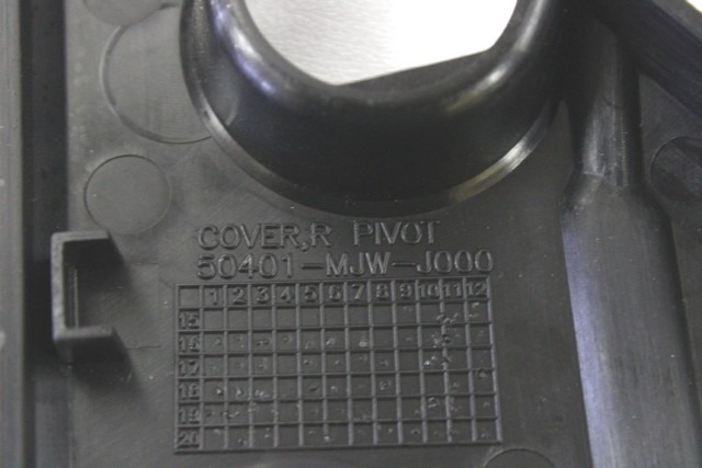 HONDA CB 500 F 50401MJWJ00 COVER TELAIO DESTRA PC63 19 - 22 RIGHT PIVOT COVER 50401MJWJ000