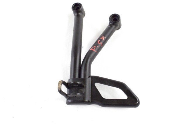 SUZUKI SV 650 4382018K00 STAFFA PEDANA POSTERIORE SINISTRA WCX0 16 - 22 REAR LEFT FOOTREST HOLDER CON GRAFFIO