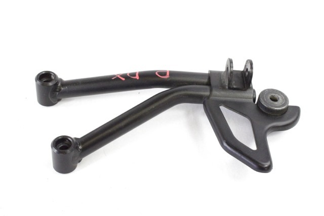 SUZUKI SV 650 4381018K00 STAFFA PEDANA POSTERIORE DESTRA WCX0 16 - 22 REAR RIGHT FOOTREST HOLDER 