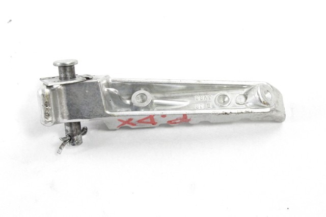 YAMAHA MT-07 3VR274410200 PEDANA POSTERIORE DESTRA RM18 19 - 20 REAR RIGHT FOOTREST 