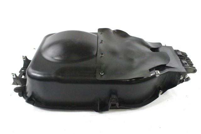 APRILIA SCARABEO 250 AP8179129 VASCA SOTTOSELLA PORTACASCO 06 - 11 HELMET COMPARTMENT