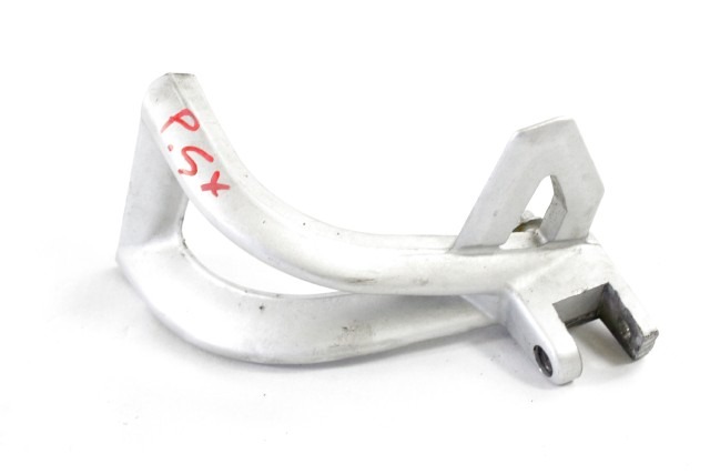 TRIUMPH TIGER 1050 T2081825 STAFFA PEDANA POSTERIORE SINISTRA 06 - 12 REAR LEFT FOOTREST HOLDER CON GRAFFIO
