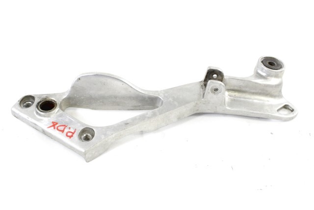 YAMAHA TDM 850 4TX274220000 STAFFA PEDANA POSTERIORE DESTRA 96 - 01 REAR RIGHT FOOTREST HOLDER