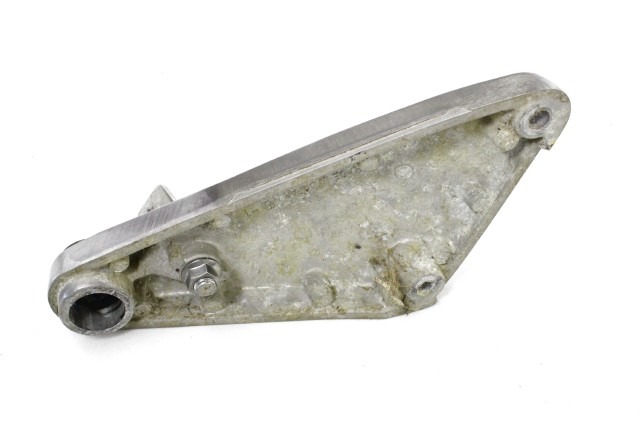 KAWASAKI EN 500 VULCAN 350111524 STAFFA PEDANA POSTERIORE DESTRA EN500 91 - 96 REAR RIGHT FOOTREST HOLDER SEGNI DI USURA