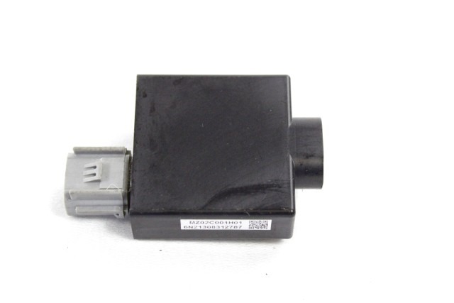 HONDA CBR 650 R PRESA ELETTRICA AUSILIARIA RH01 21 - 23 PLUG IN SOCKET