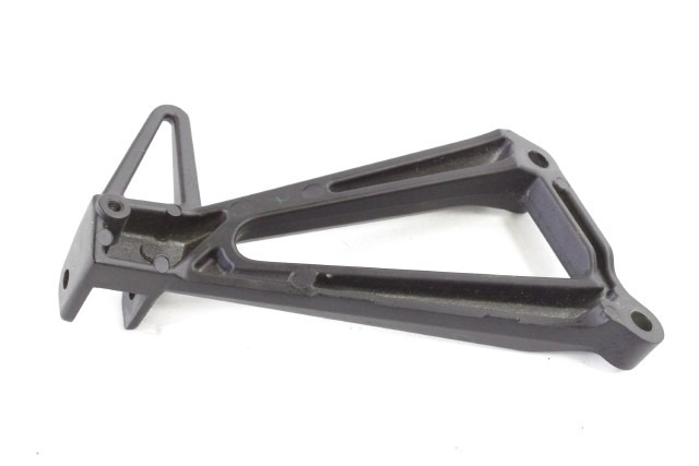 YAMAHA MT-03 1WDF743001 STAFFA PEDANA POSTERIORE SINISTRA RH21 20 - 23 REAR LEFT FOOTREST HOLDER PICCOLO GRAFFIO
