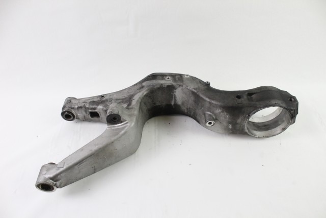 HONDA VFR 800 52200MCWD00 FORCELLONE RC46 02 - 06 SWINGARM