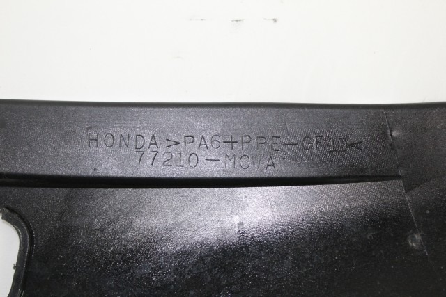 HONDA VFR 800 77215MCWD00ZB CARENA POSTERIORE RC46 02 - 06 REAR COWLING