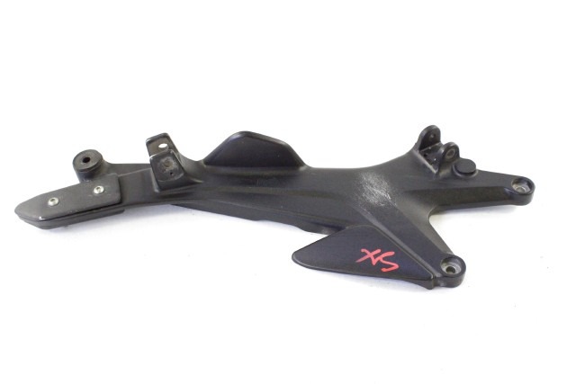 HONDA CBF 1000 F 50750MET642ZC STAFFA PEDANE SINISTRA 10 - 13 LEFT FOOTRESTS HOLDER LEGGERI SEGNI DI USURA