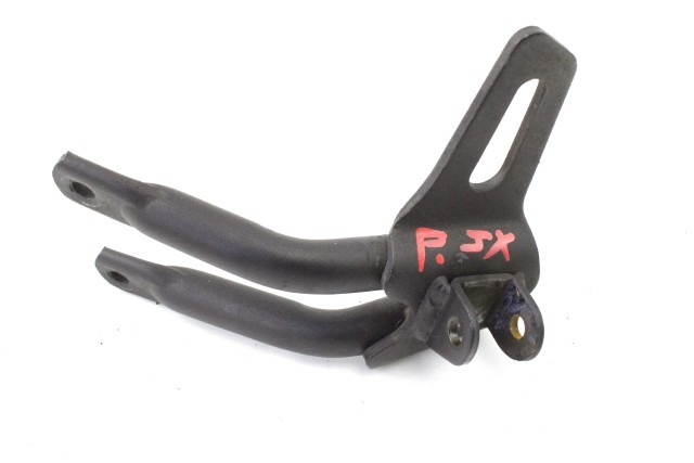 YAMAHA MT-03 5YKF741L00P0 STAFFA PEDANA POSTERIORE SINISTRA (25KW) 06 - 14 REAR LEFT FOOTREST HOLDER