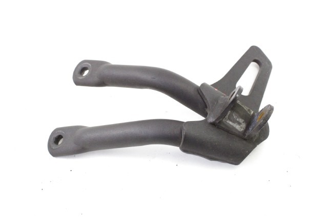YAMAHA MT-03 5YKF741L00P0 STAFFA PEDANA POSTERIORE SINISTRA (25KW) 06 - 14 REAR LEFT FOOTREST HOLDER