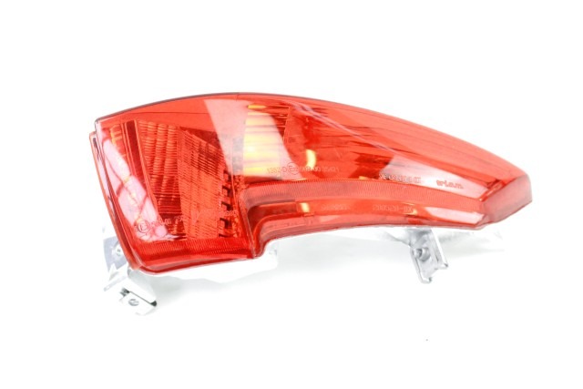 PIAGGIO MP3 300 HPE 1D002633 FARO POSTERIORE DESTRA 21 - 24 RIGHT TAILLIGHT