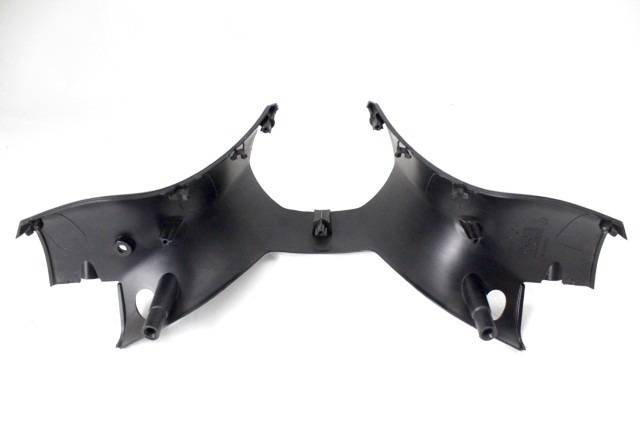 PIAGGIO MP3 300 HPE 2B000709 COVER MANUBRIO INFERIORE 21 - 24 LOWER HANDLEBAR COVER 2B0007090000C