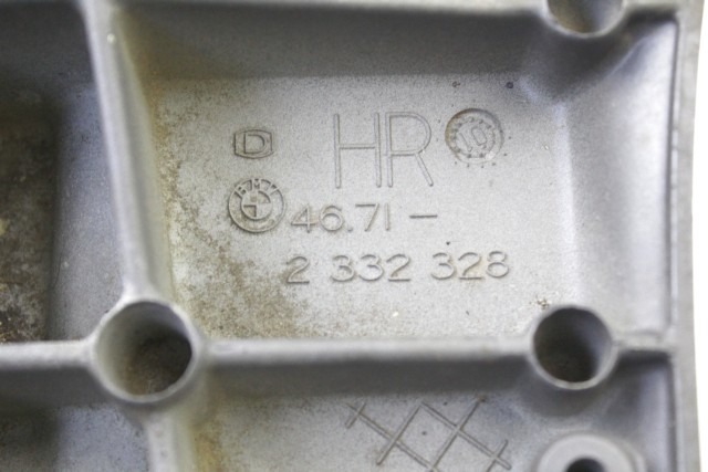 BMW K 1200 LT 46717682138 STAFFA PEDANA POSTERIORE DESTRA K589 96 - 08 REAR RIGHT FOOTREST HOLDER 4671233328