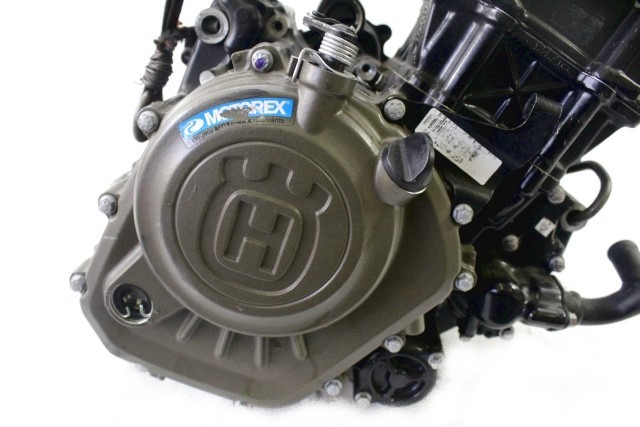 HUSQVARNA SVARTPILEN 125 935 MOTORE KM 14.207 21 - 23 ENGINE