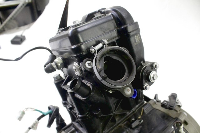 HUSQVARNA SVARTPILEN 125 935 MOTORE KM 14.207 21 - 23 ENGINE