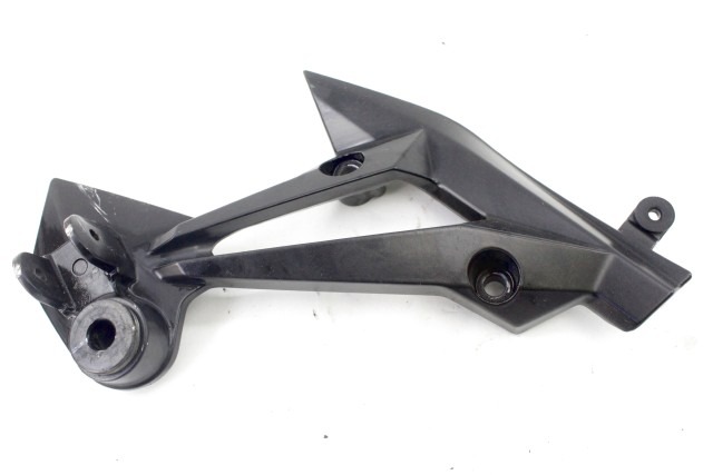 KAWASAKI Z 750 35063048818R STAFFA PEDANA POSTERIORE DESTRA 07 - 15 REAR RIGHT FOOTREST HOLDER