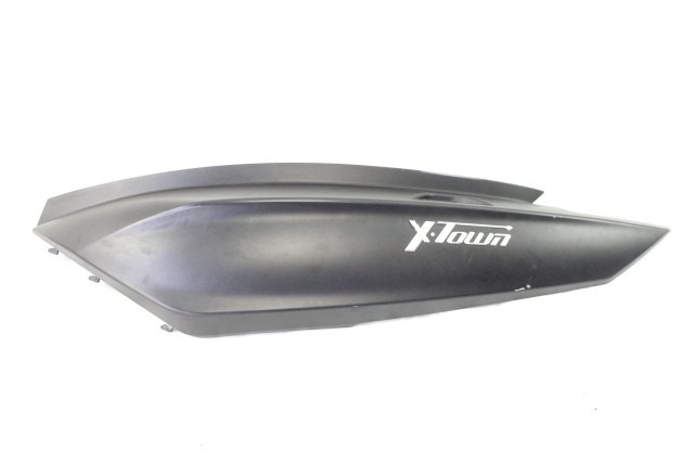 KYMCO X-TOWN 300 83600ABD2C00 CARENA FIANCHETTO POSTERIORE SINISTRA 06 - 20 LEFT SIDE REAR FAIRING PICCOLO SEGNO DI USURA