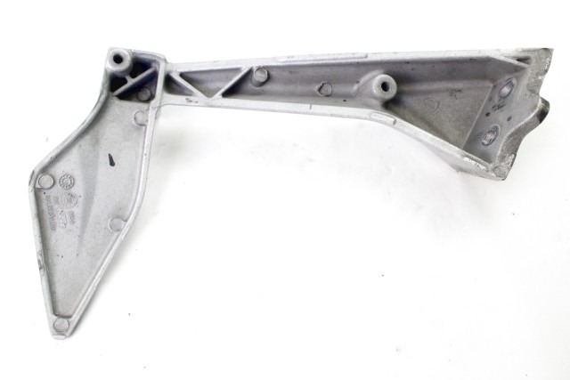 KTM 390 DUKE 90103049000 STAFFA PEDANA POSTERIORE DESTRA 12 - 16 REAR RIGHT FOOTREST HOLDER