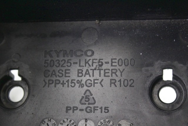 KYMCO K-XCT 300 50325LKF5E000 SUPPORTO BATTERIA 12 - 17 BATTERY CASE