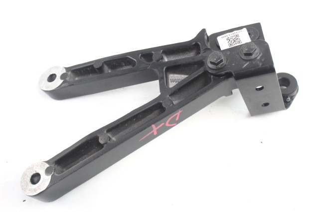 KTM RC 390 94503039000C1 STAFFA PEDANA POSTERIORE DESTRA 22 - 24 REAR RIGHT FOOTREST JY113041