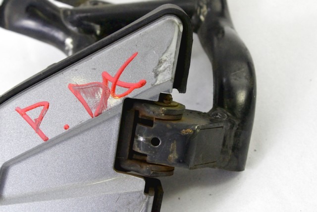 KYMCO PEOPLE 125 GT 5071ALGE5E00NYP PEDANA POSTERIORE DESTRA 10 - 17 REAR RIGHT FOOTREST CON GRAFFI