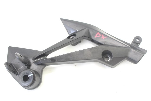 KAWASAKI Z 750 35063048818R STAFFA PEDANA DESTRA POSTERIORE 07 - 15 REAR RIGHT FOOTREST HOLDER 35063030218R 