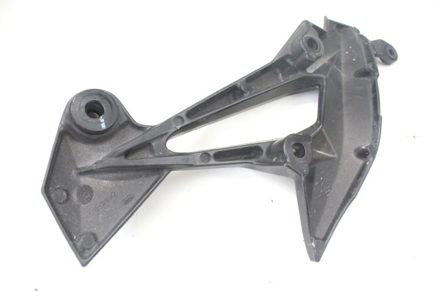KAWASAKI Z 750 35063048818R STAFFA PEDANA DESTRA POSTERIORE 07 - 15 REAR RIGHT FOOTREST HOLDER 35063030218R 