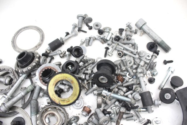 KTM 1290 SUPER DUKE GT SET BULLONERIA VITI GENERICO 19 - 21 BOLTS SET