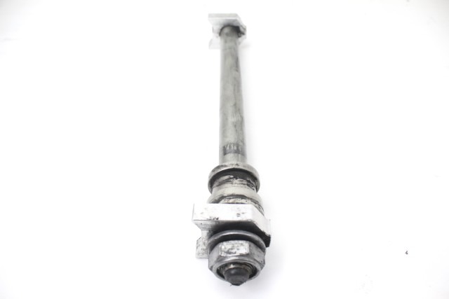 TRIUMPH STREET TRIPLE RS 765 T2010520 PERNO RUOTA POSTERIORE 20 - 22 REAR WHEEL AXLE