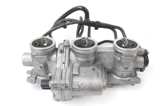 TRIUMPH STREET TRIPLE RS 765 T1243415 CORPO FARFALLATO 20 - 22 THROTTLE BODY