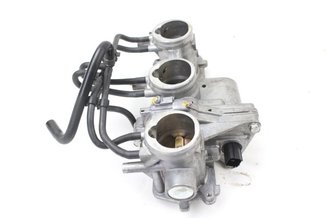 TRIUMPH STREET TRIPLE RS 765 T1243415 CORPO FARFALLATO 20 - 22 THROTTLE BODY