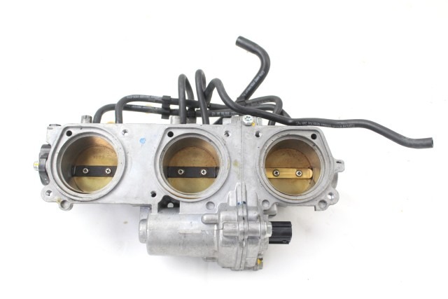 TRIUMPH STREET TRIPLE RS 765 T1243415 CORPO FARFALLATO 20 - 22 THROTTLE BODY