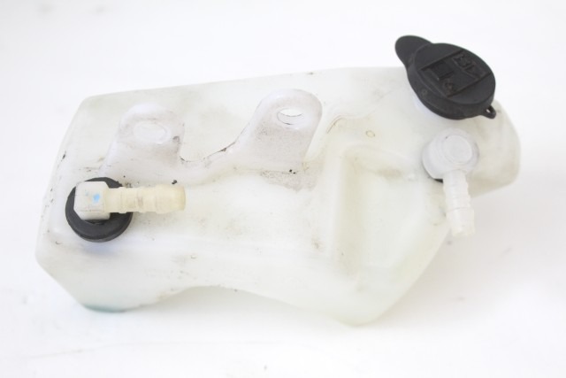 TRIUMPH STREET TRIPLE RS 765 T2109765 VASCHETTA ACQUA RADIATORE 20 - 22 WATER TANK T2100911