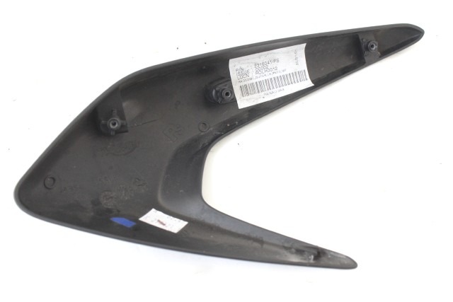 TRIUMPH STREET TRIPLE RS 765 T2316004 CARENA LATERALE ANTERIORE DESTRA 20 - 22 REAR RIGHT FAIRING PICCOLI GRAFFI