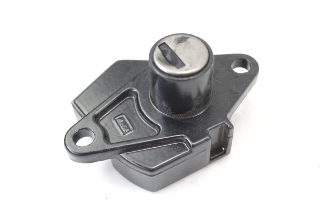 TRIUMPH STREET TRIPLE RS 765 T2507639 T1291234 KIT CHIAVI ECU ACCENSIONE 20 - 22 ECU LOCKS KEY KIT T2501402 1290304 BLOCCHETTO ACCENSIONE DANNEGGIATO